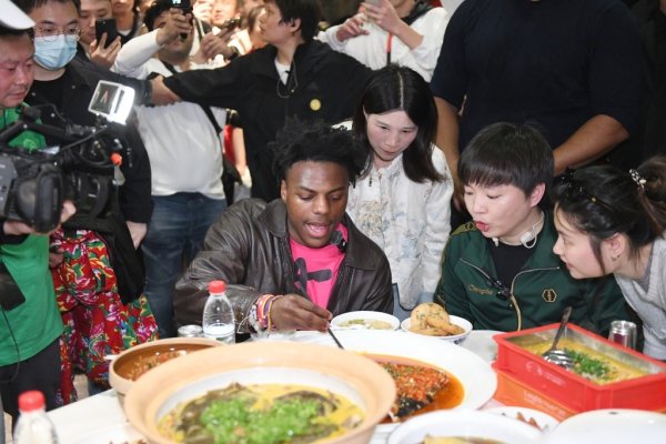锦盈多 “甲亢哥”的操盘手，带NBA球星们玩转中国流量