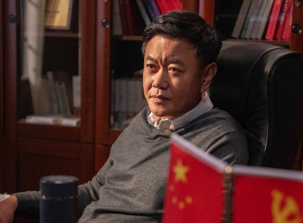 金来源配资 许言午被害暴露，李人骏被监视，这事儿你怎么看？